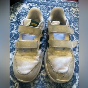 Adidas Kids White and Green Sneakers cloudfoam